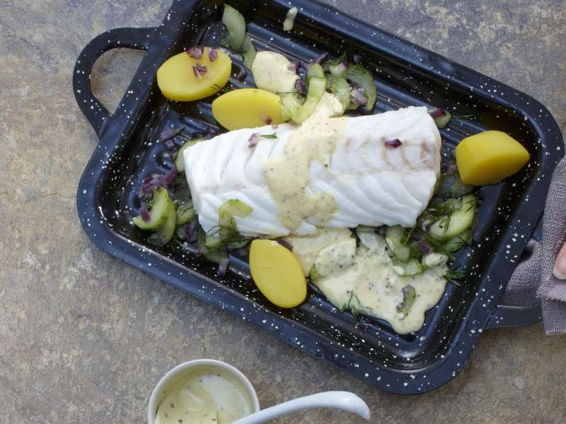 Kabeljau auf Senf-Schaum mit Schmorgurke