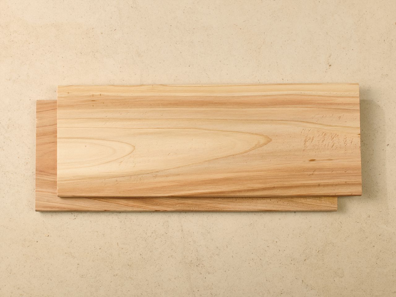 Zedernholz-Räucherbrett