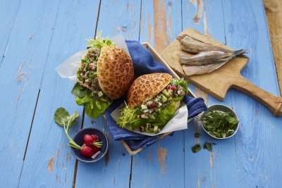 Matjesbrötchen "Nordseestyle"