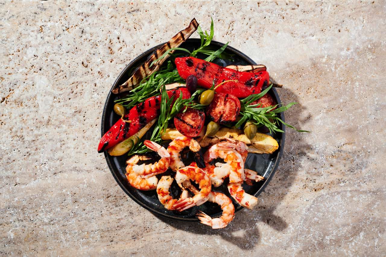 Rezept: Gegrillte Garnelen mit Antipastisalat