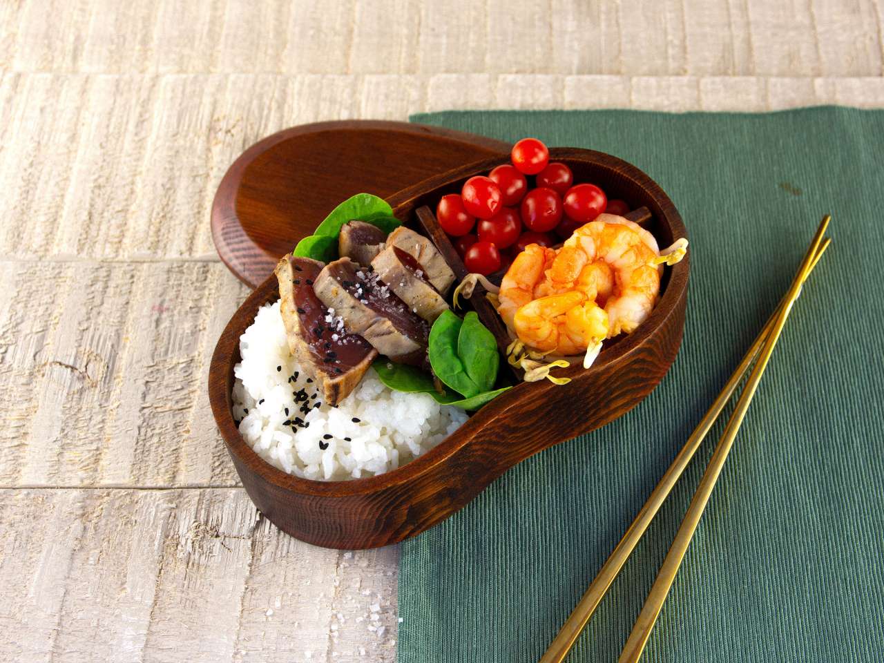 Rezept: Thunfisch-Tataki & Rauchgarnelen mit Snackgemüse