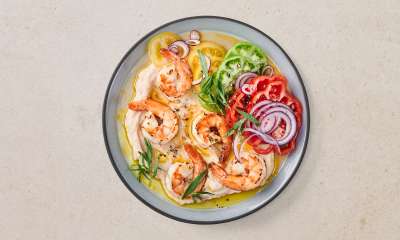 White Tiger Garnele auf White Beans White Tiger Garnele auf White Beans