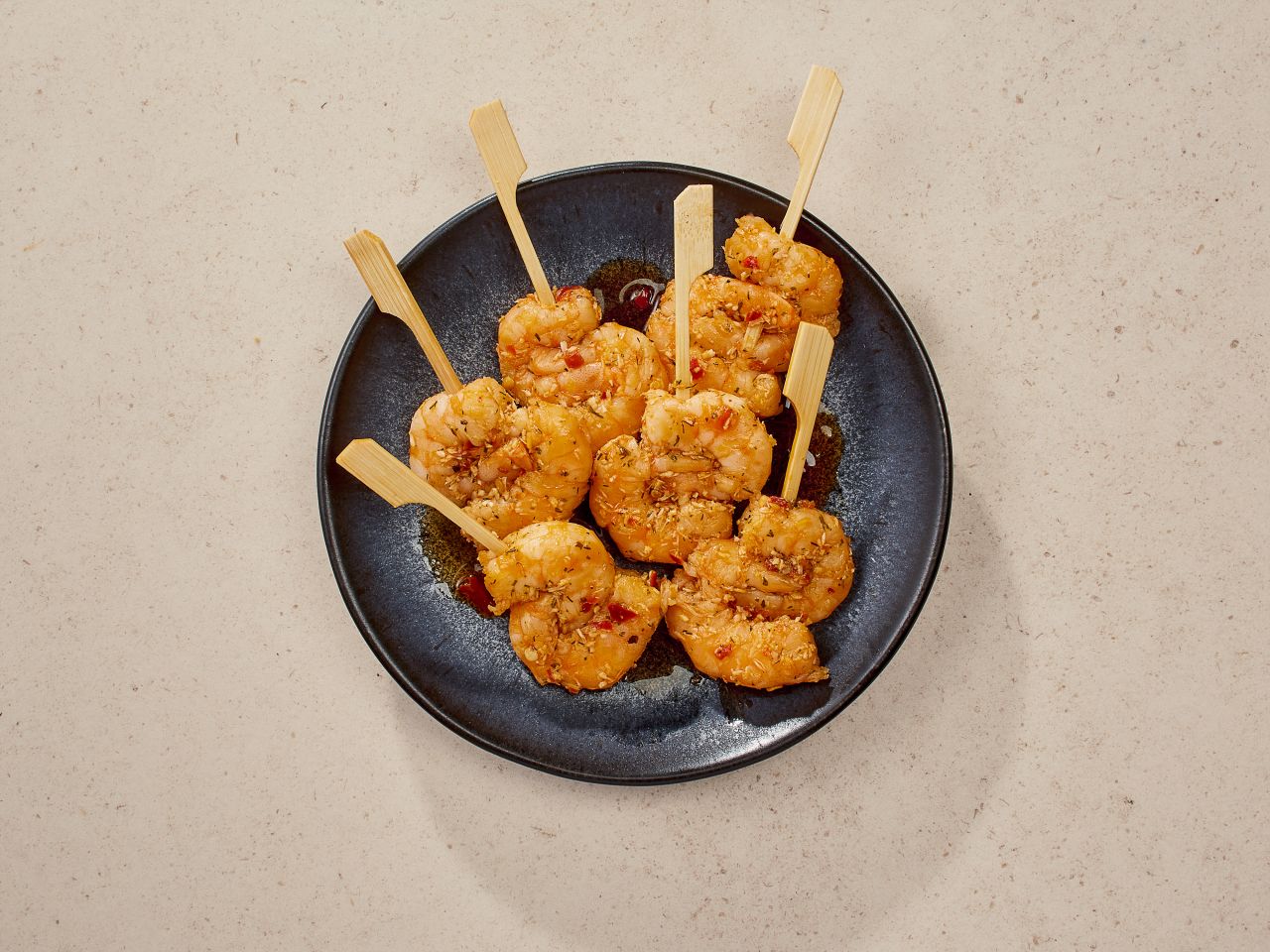 Tapas »Garnelen Spieße Chili Kokos«