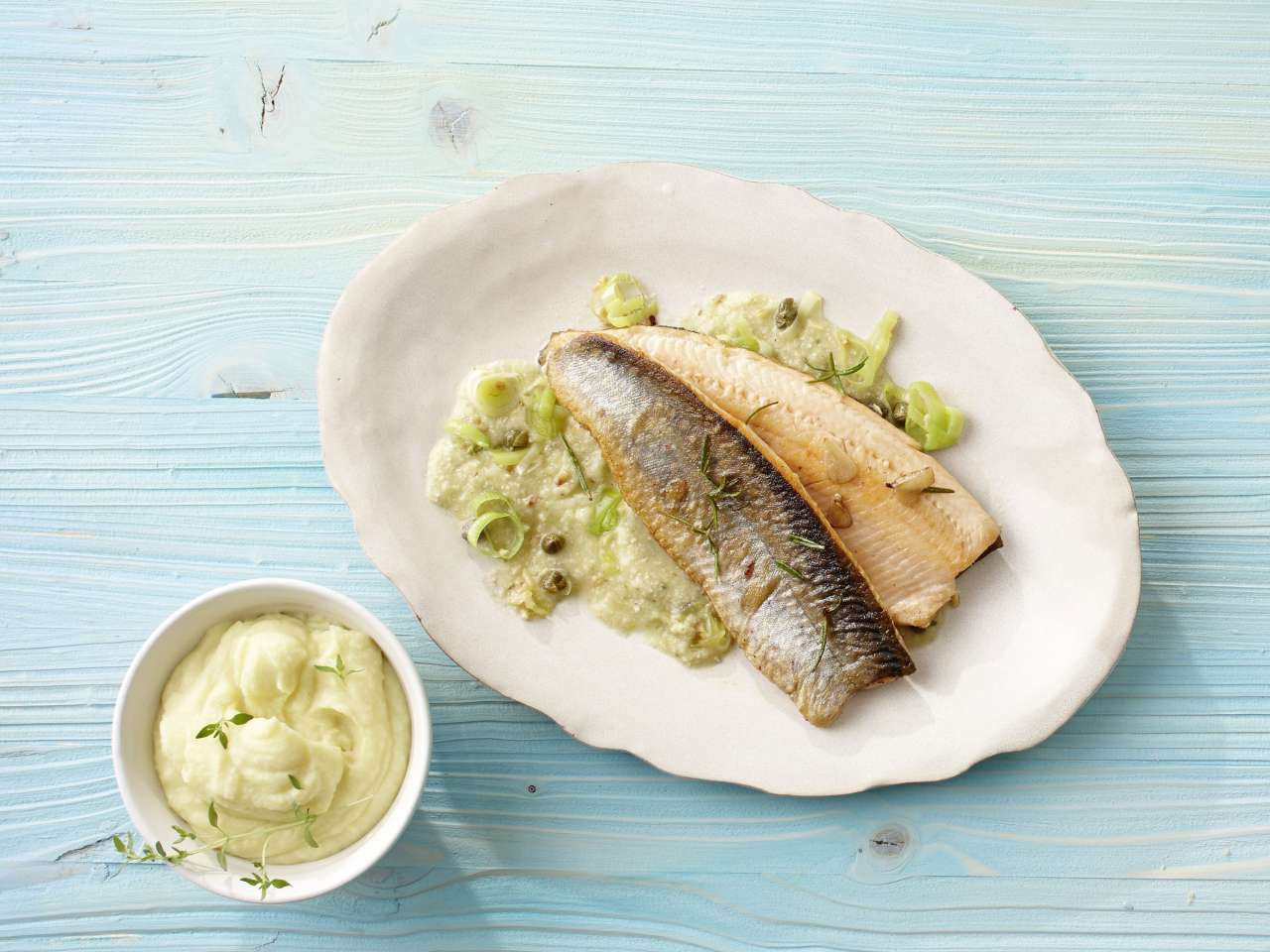 Rezept: Saiblingsfilets mit Lauch-Nuss-Sauce Rezept: Saiblingsfilets mit Lauch-Nuss-Sauce