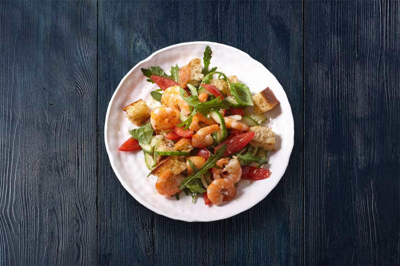 Toskanischer Brotsalat mit Garnelen Toskanischer Brotsalat mit Garnelen