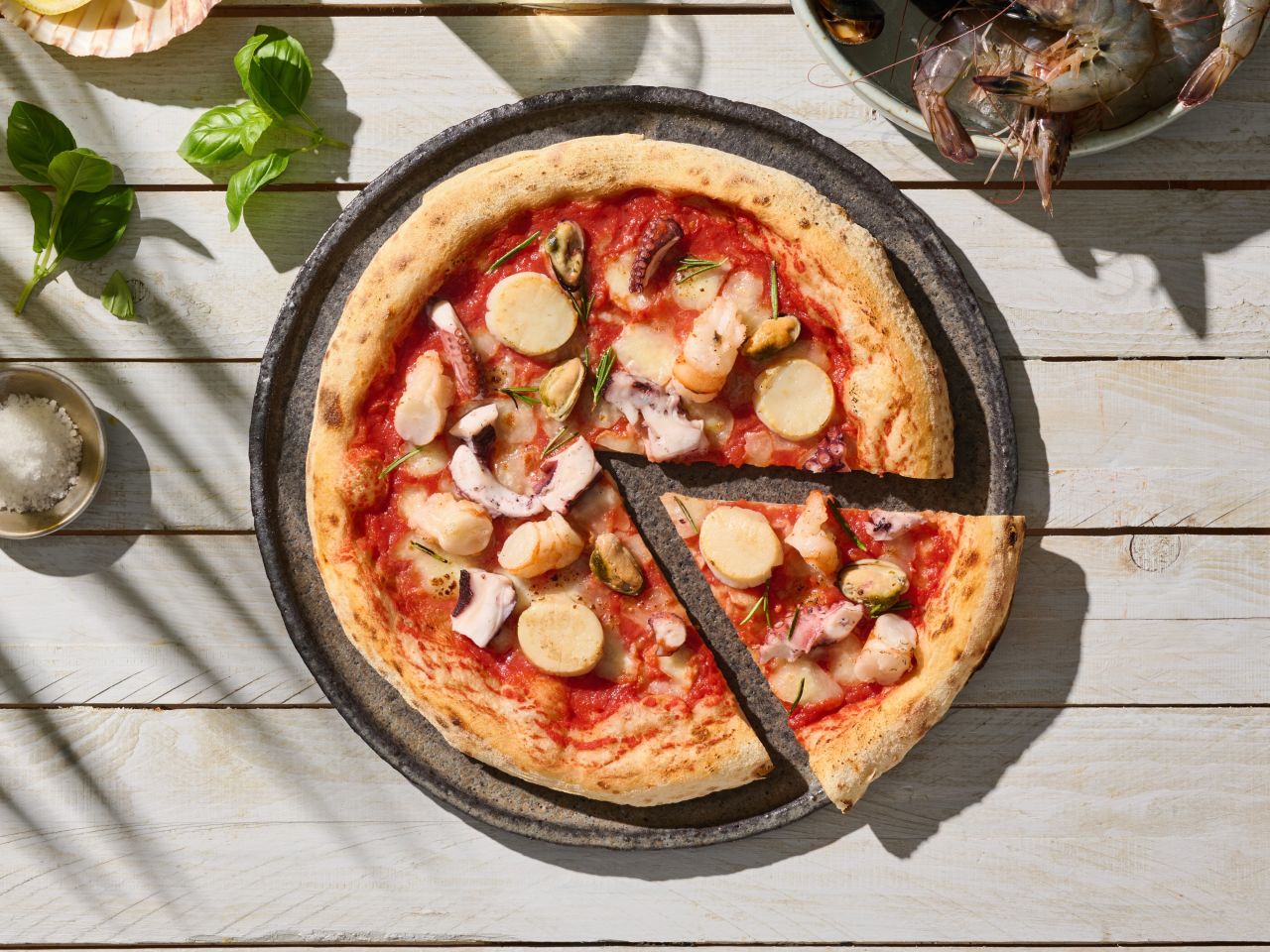 Freda Steinofen Pizza »Seafood Deluxe« mit Meeresfrüchten