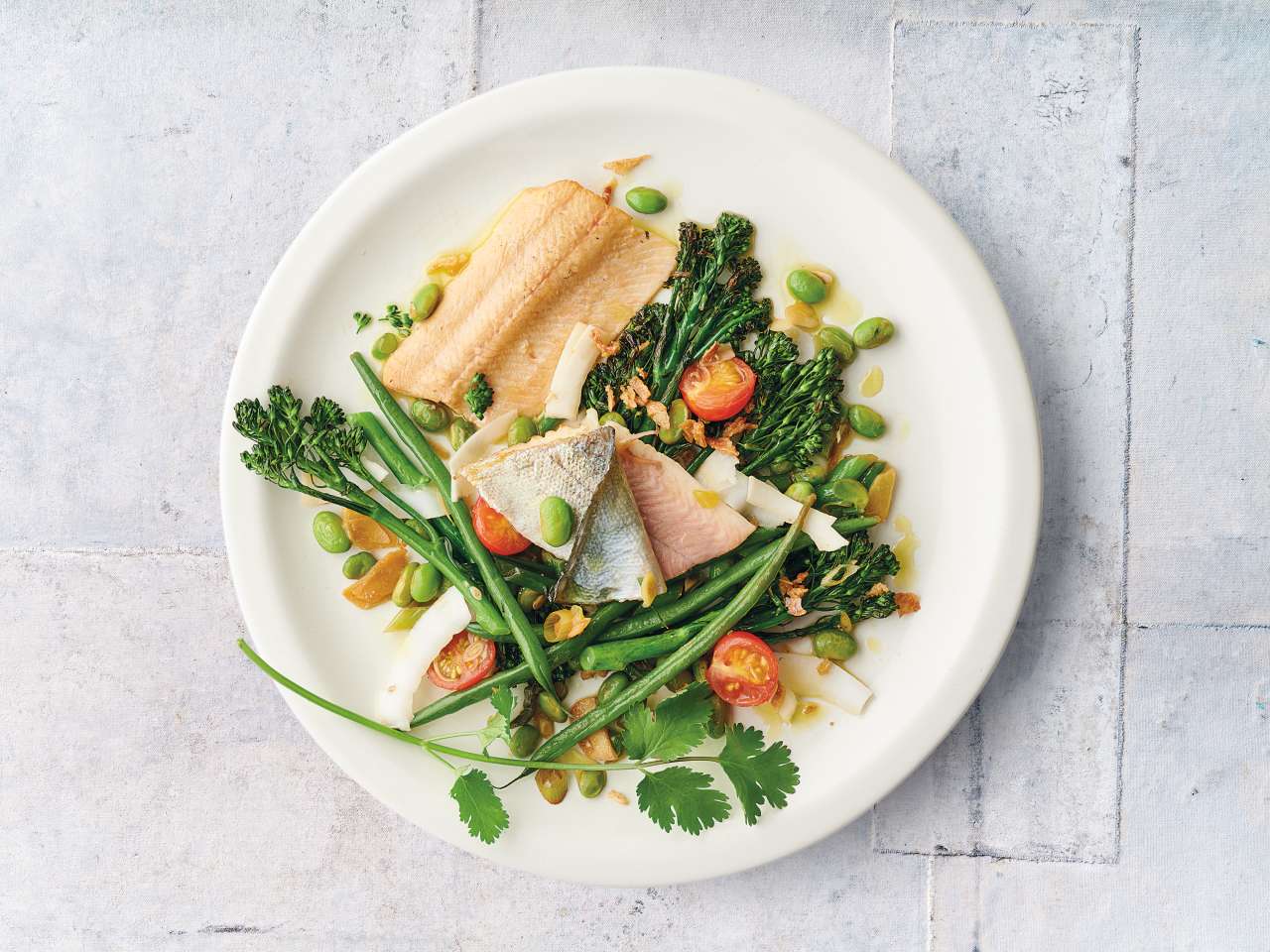 Forelle heißgeräuchert