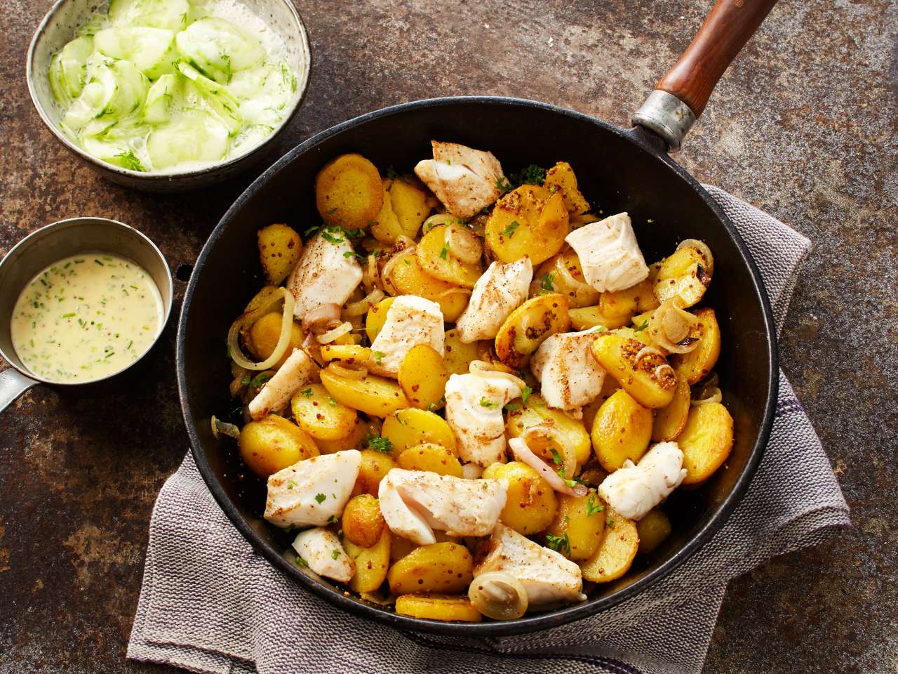 Hamburger Pannfisch mit Senfsauce