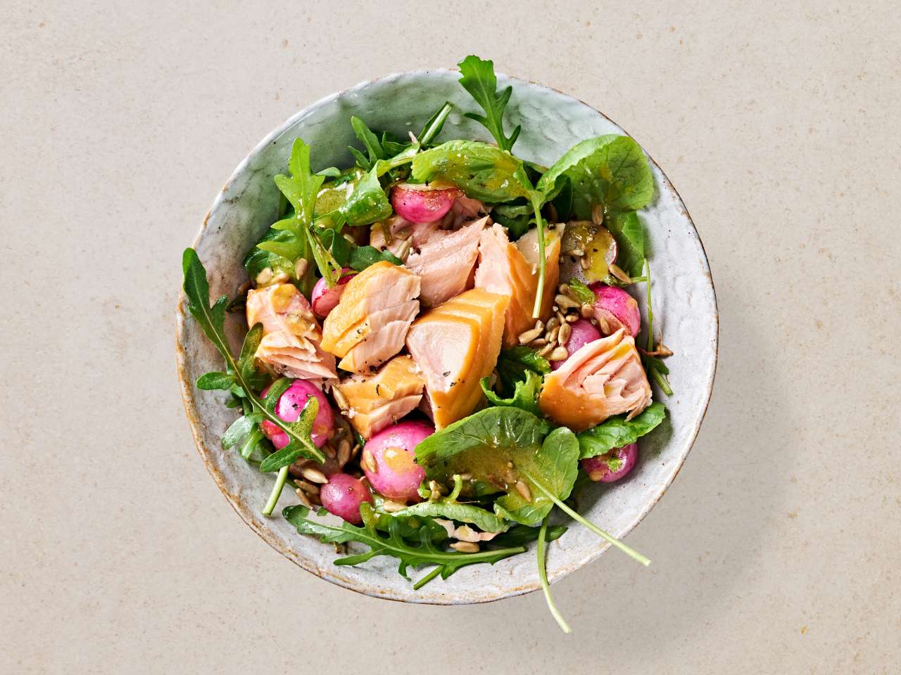 Stremellachs auf gebratenem Radieschensalat