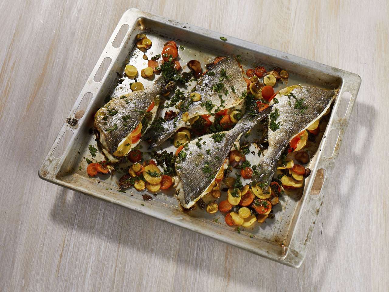 Dorade mit Wurzelgemüse Dorade mit Wurzelgemüse