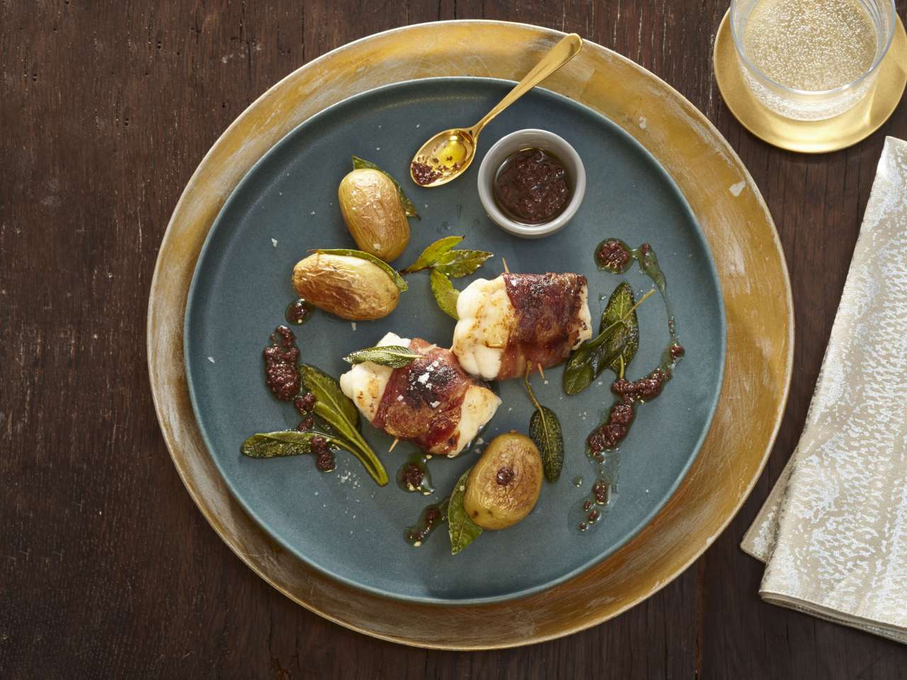 Seeteufel im Speckmantel Seeteufel im Speckmantel