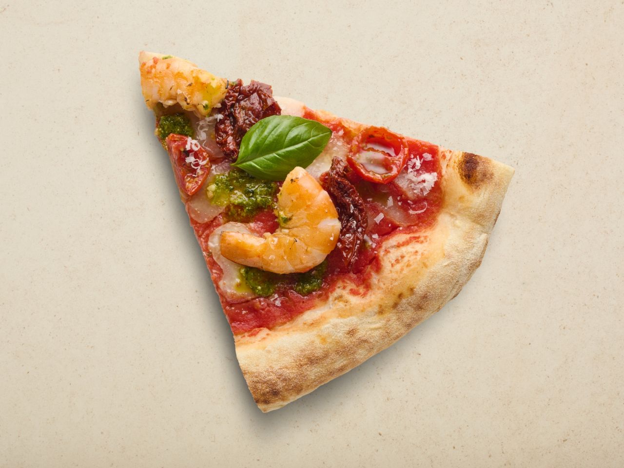 Freda Steinofen Pizza »Gambas Supreme« mit Rotgarnelen & Pinienkernen Freda Steinofen Pizza »Gambas Supreme« mit Rotgarnelen & Pinienkernen