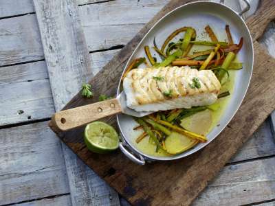 Kabeljau auf Ingwer-Pfannengemüse