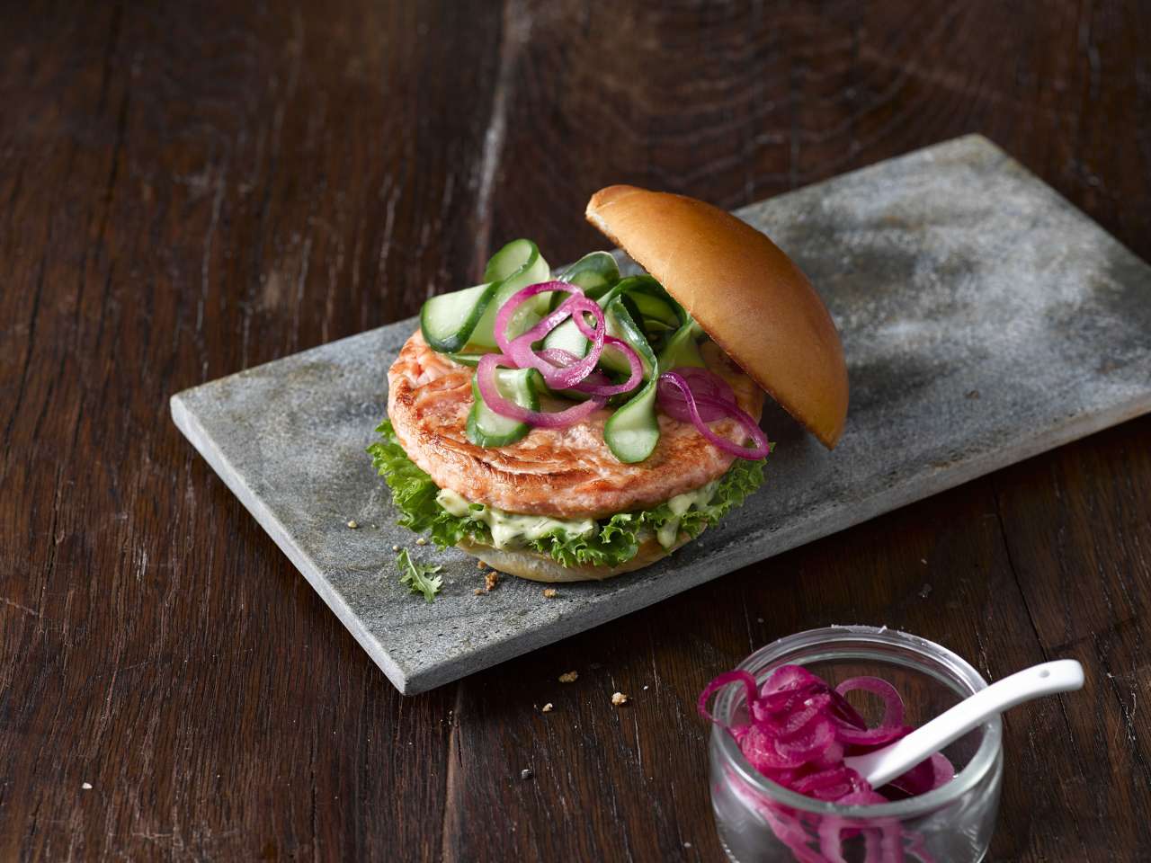 Rezept: Lachs Burger "Nordisch" Rezept: Lachs Burger "Nordisch"