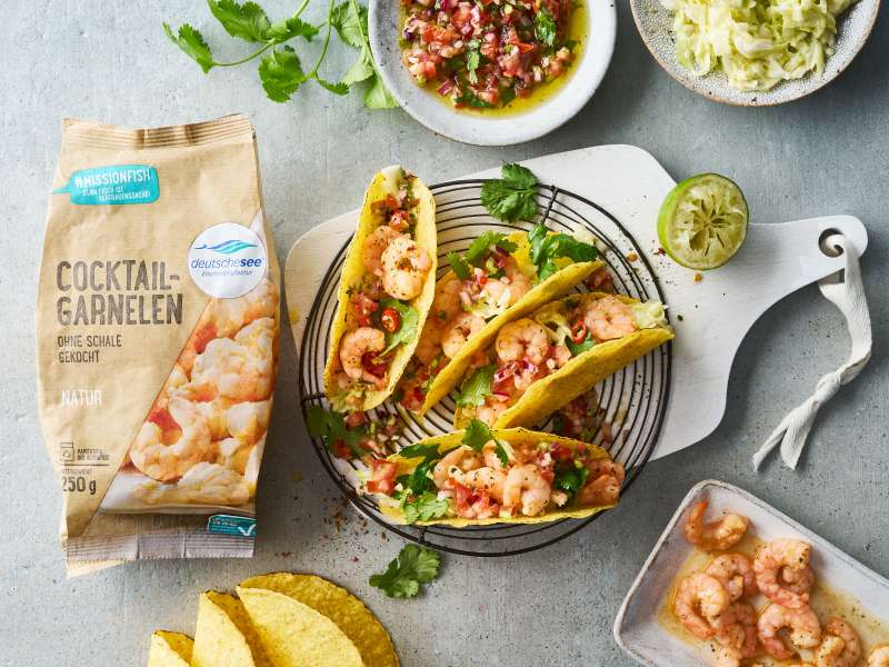 Garnelen-Tacos mit Coleslaw und Salsa Picante Garnelen-Tacos mit Coleslaw und Salsa Picante